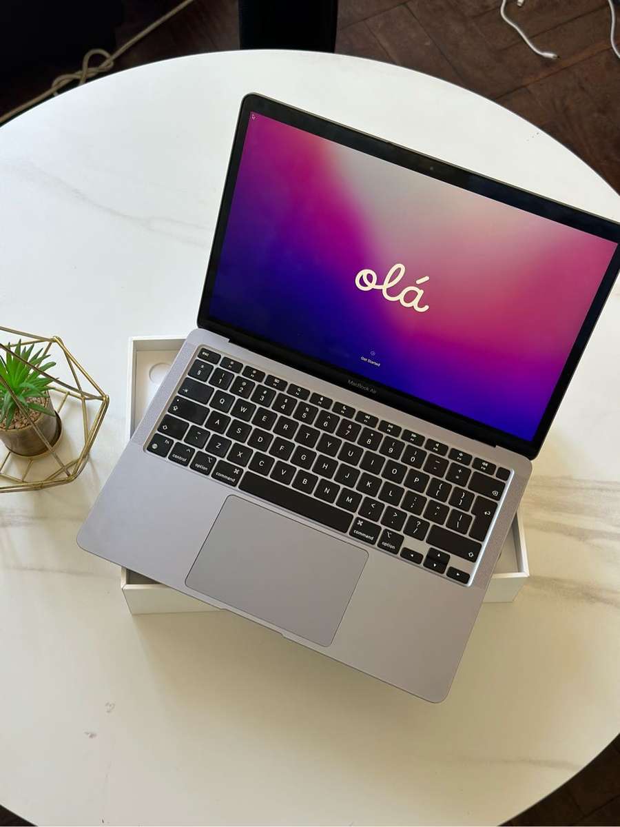 MacBook Air (13-inch, 2020, M1 Chip) 256GB SSD Available