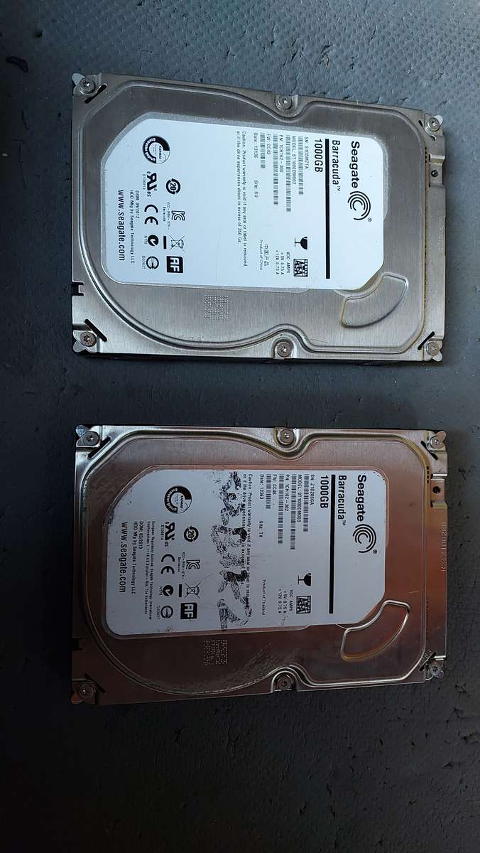1000GB x 2 Hard Drive lot 3.5inch
