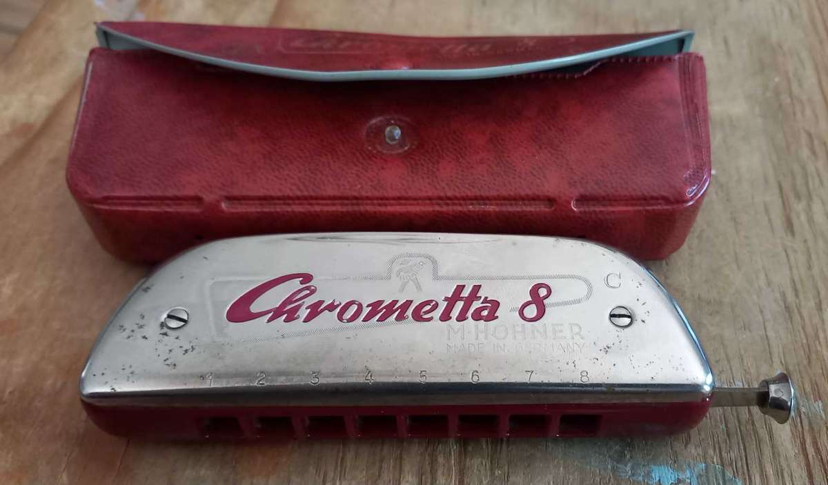 Hohner Chrometta 8 Mouth Organ