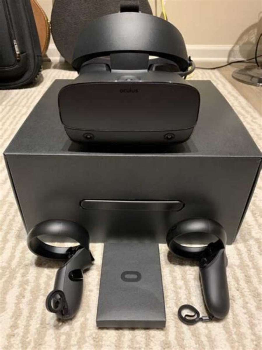 Oculus Rift S PC-Powered VR Gaming Headset