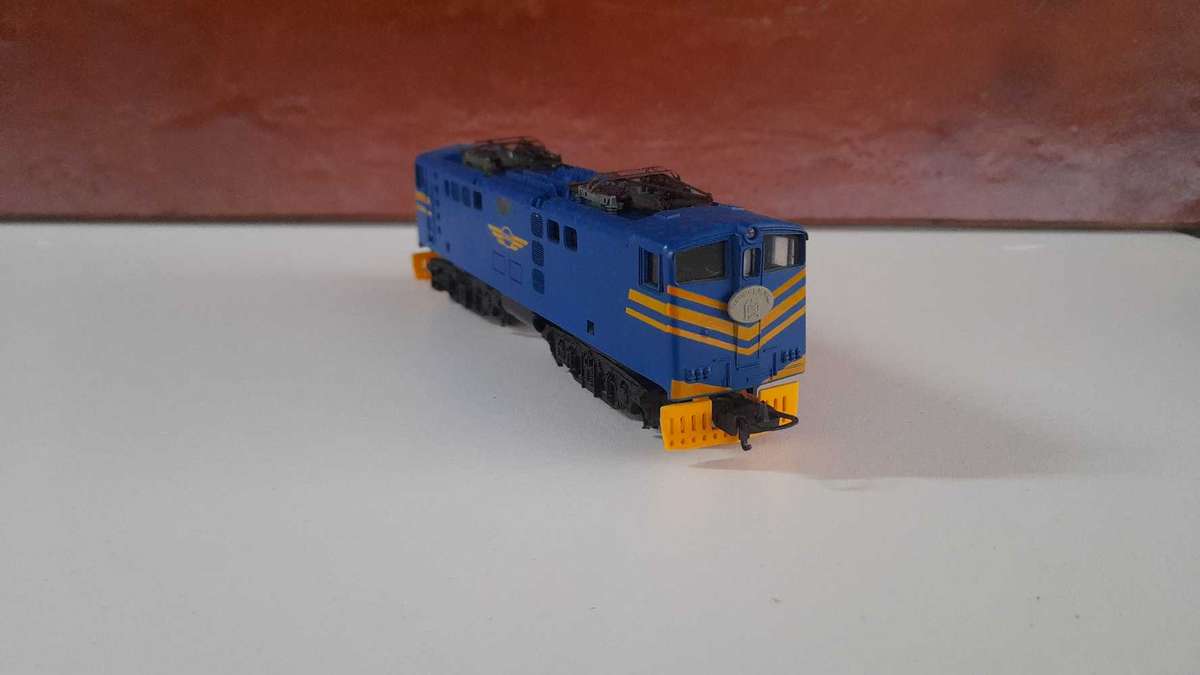LIMA HO 5E BLUE TRAIN LOCOMOTIVE