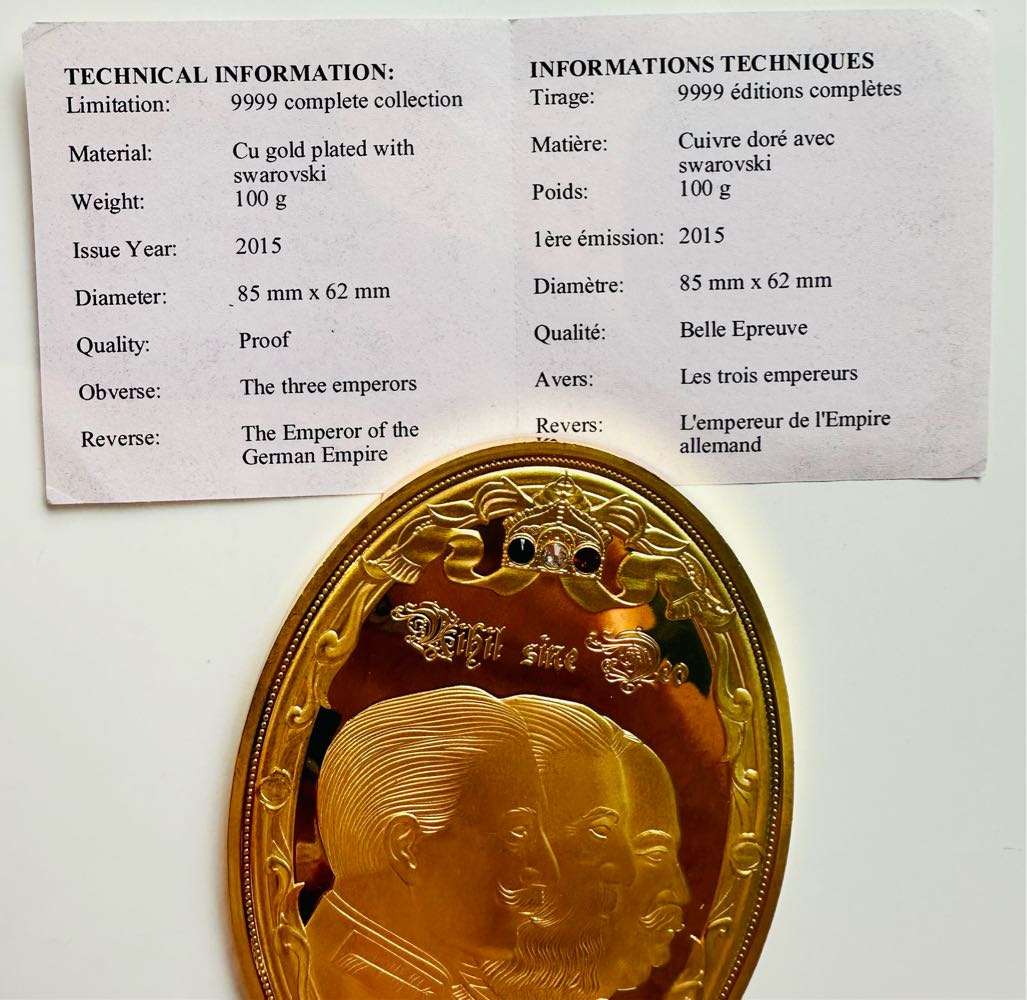 GIANT MEDAL - OVAL - THE 3 EMPORERS OF THE GETMAN REICH - SUPERB ITEM - GOLD PLATED - GEMSTONE DECOR