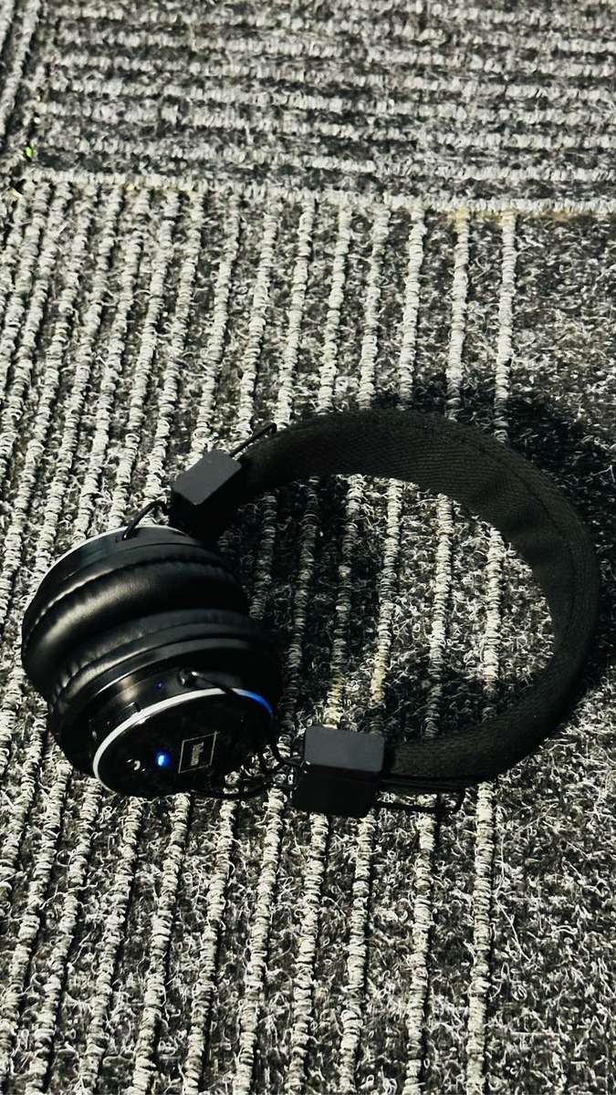 Telkom Bluetooth Headphones - For Smartphones & Laptops