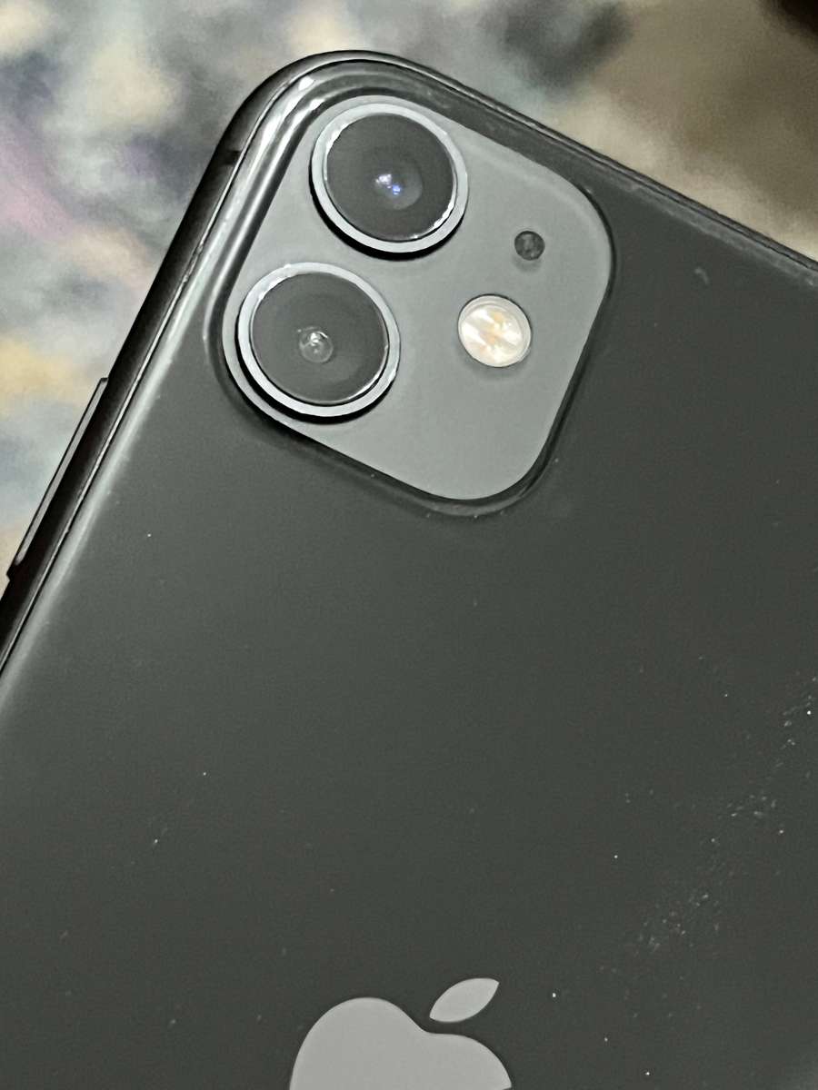 Apple iPhone 11 Please Read