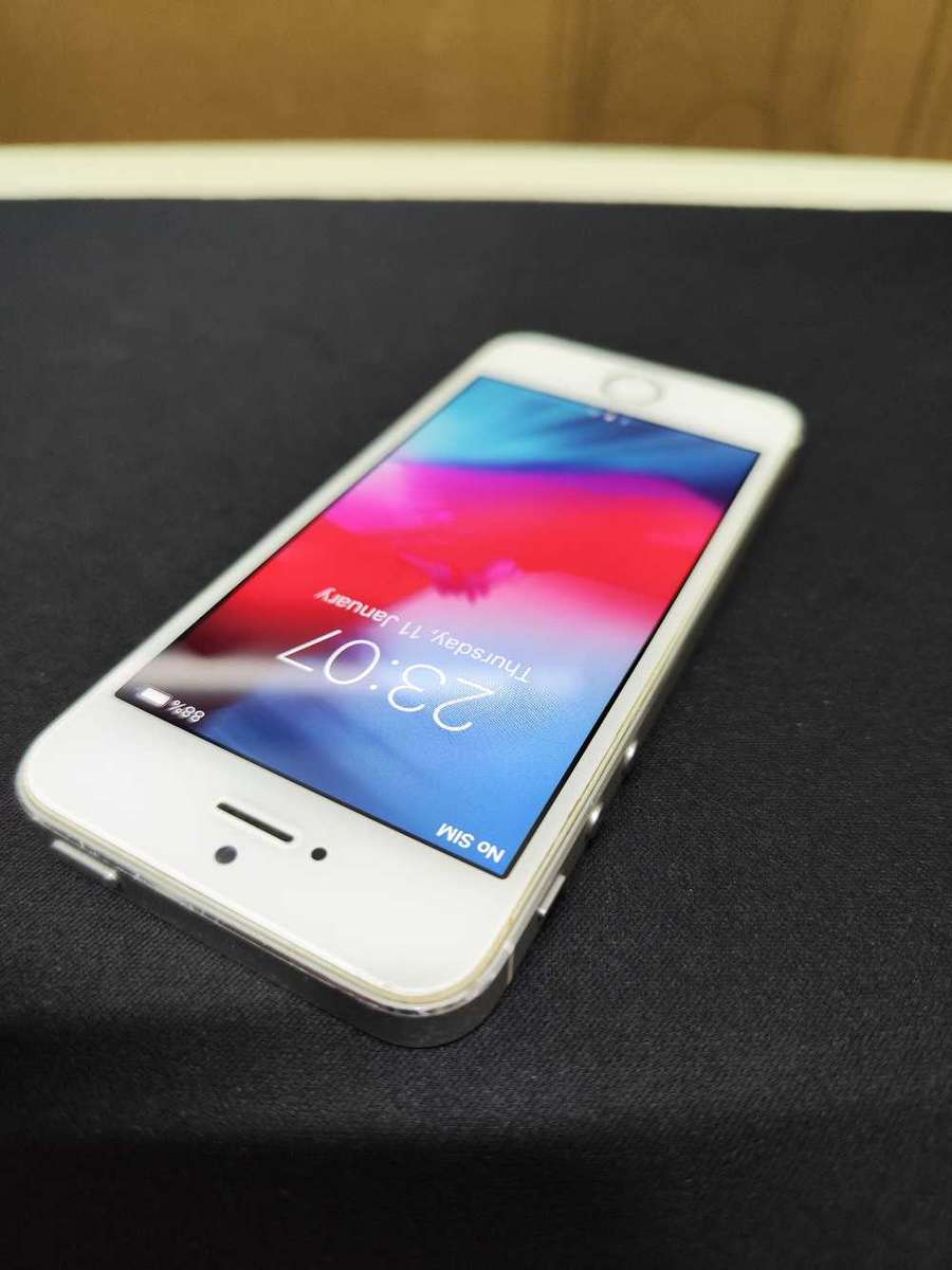 iPhone 5S WHITE 16GB