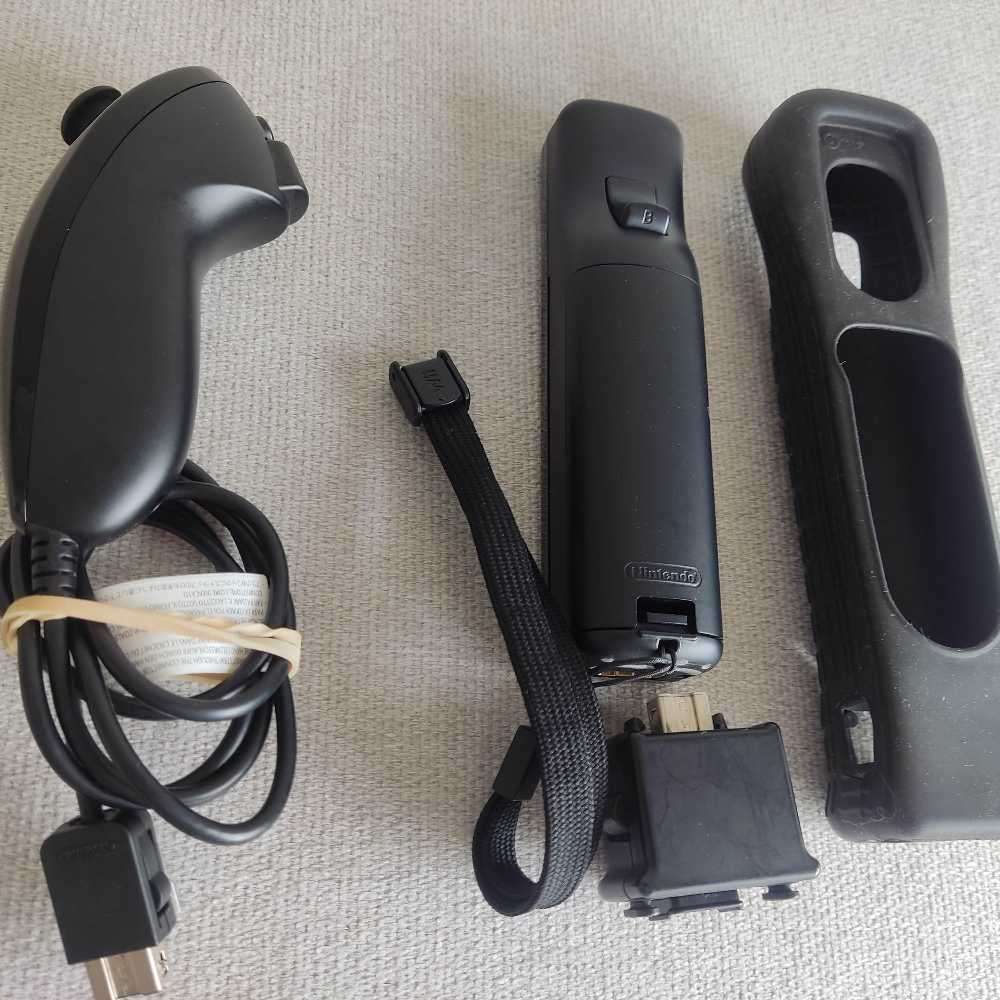 Wii controller +wii motion plus attachment +nunchuk nintendo originals