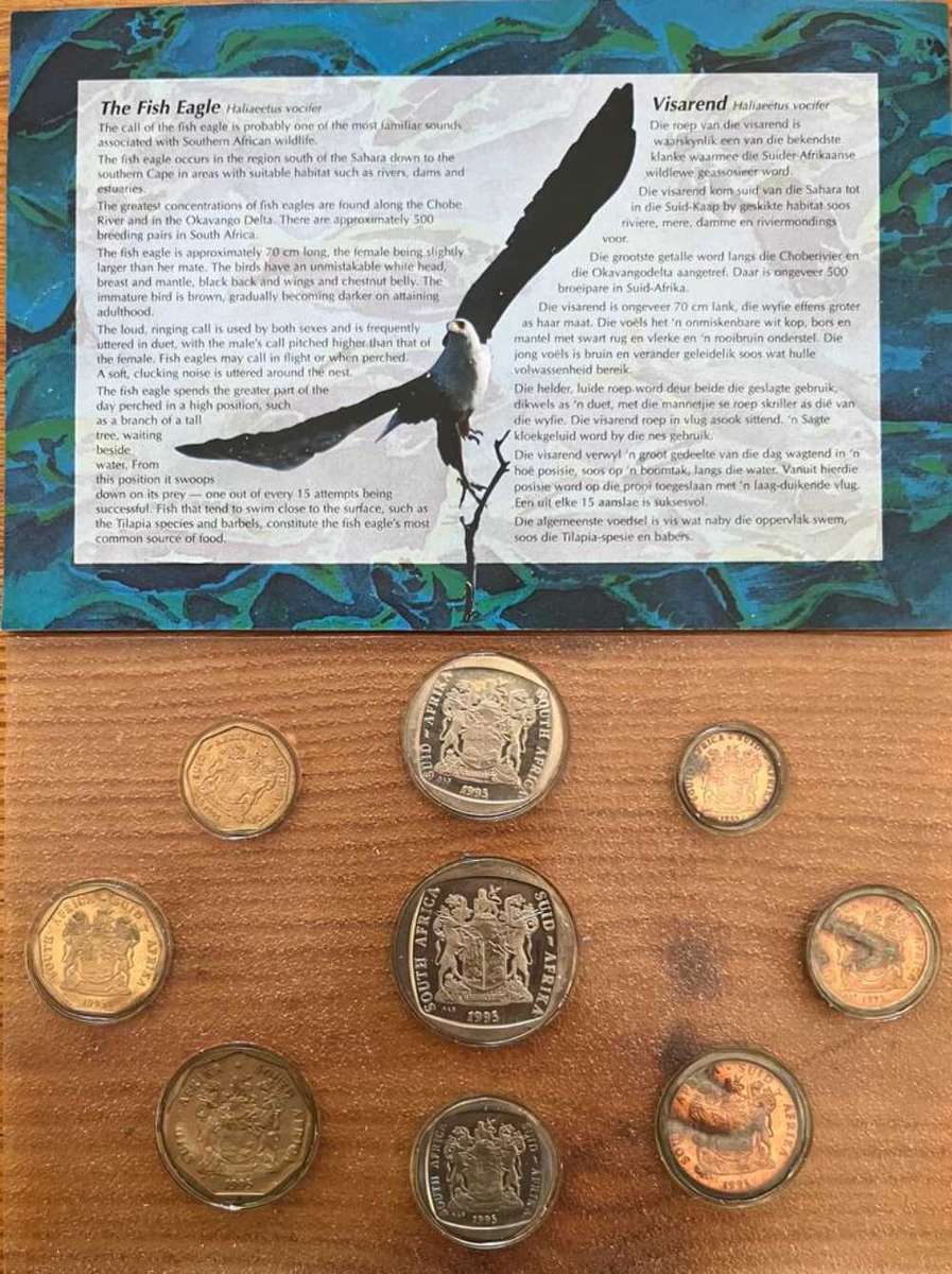 1995 UNCIRCULATED MINT PACK OF THE RSA.. FISH EAGLE