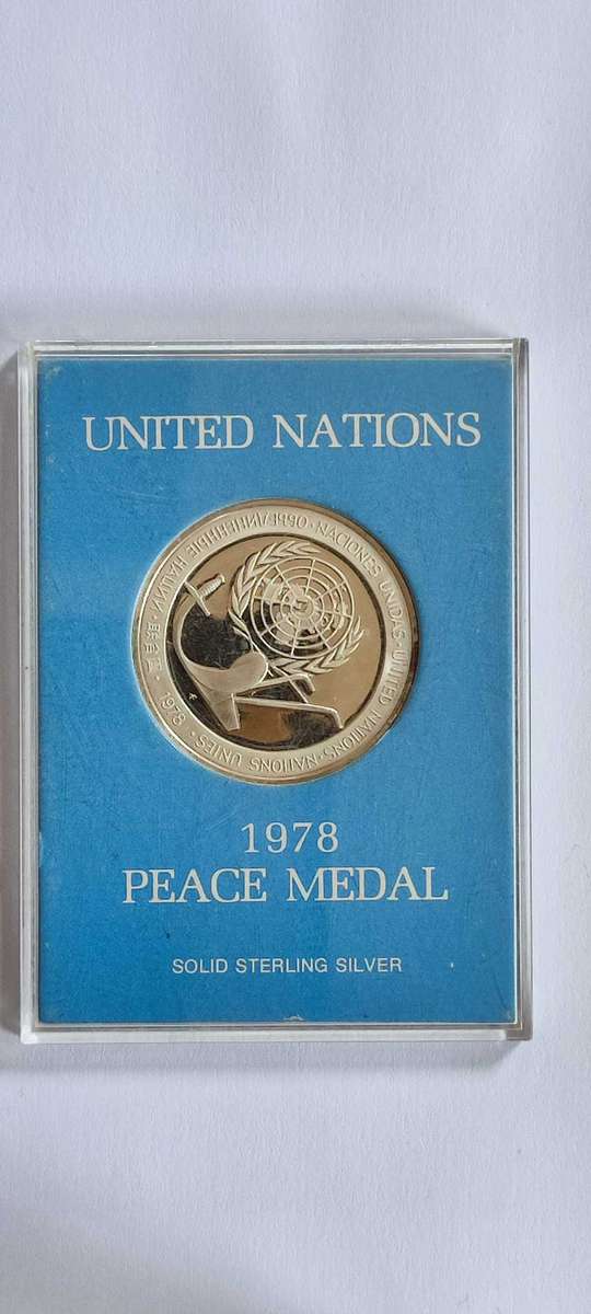 1978 United Nations Solid Sterling Silver Peace Medal