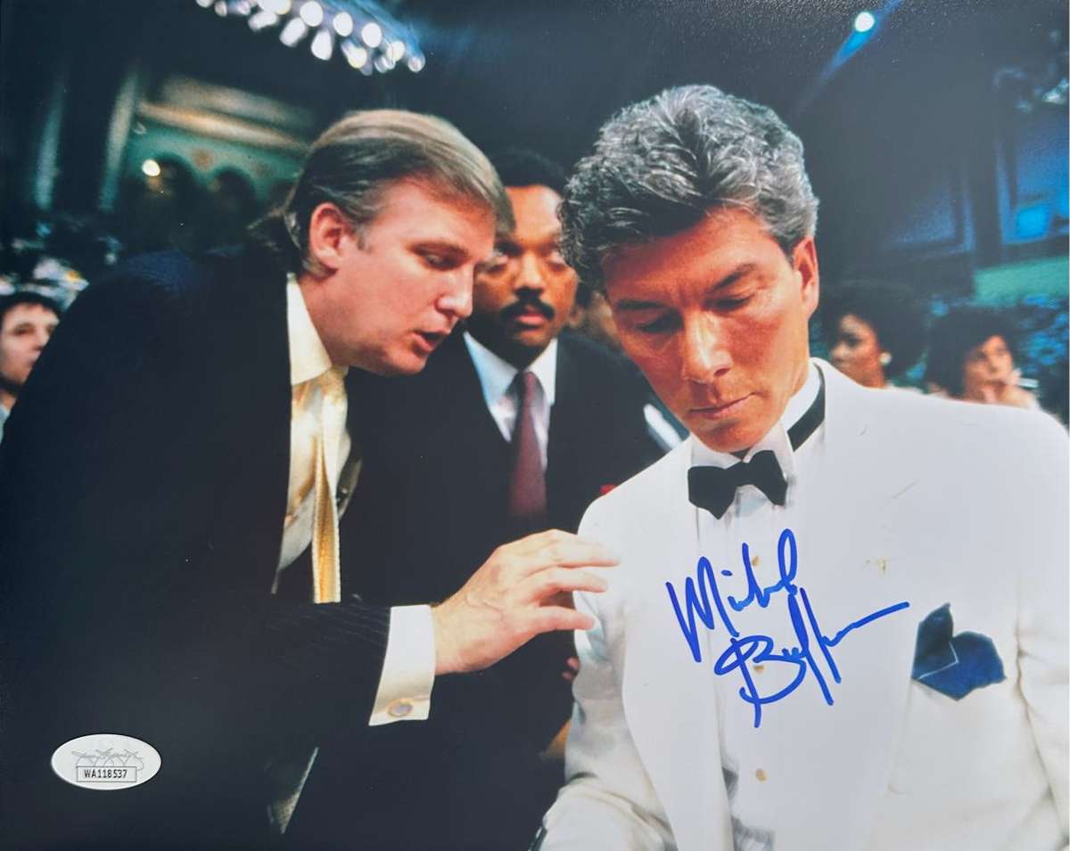AUTHENTIC AUTOGRAPH BY MICHAEL BUFFER - YOUNG DONALD TRUMP IN PICTURE- WITH COA