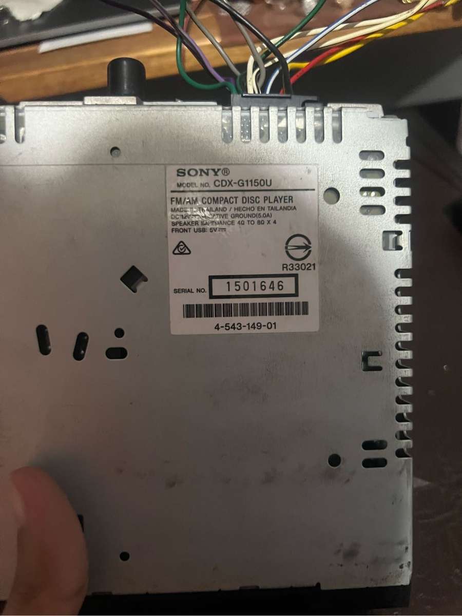 Sony CDX-G1150U radio