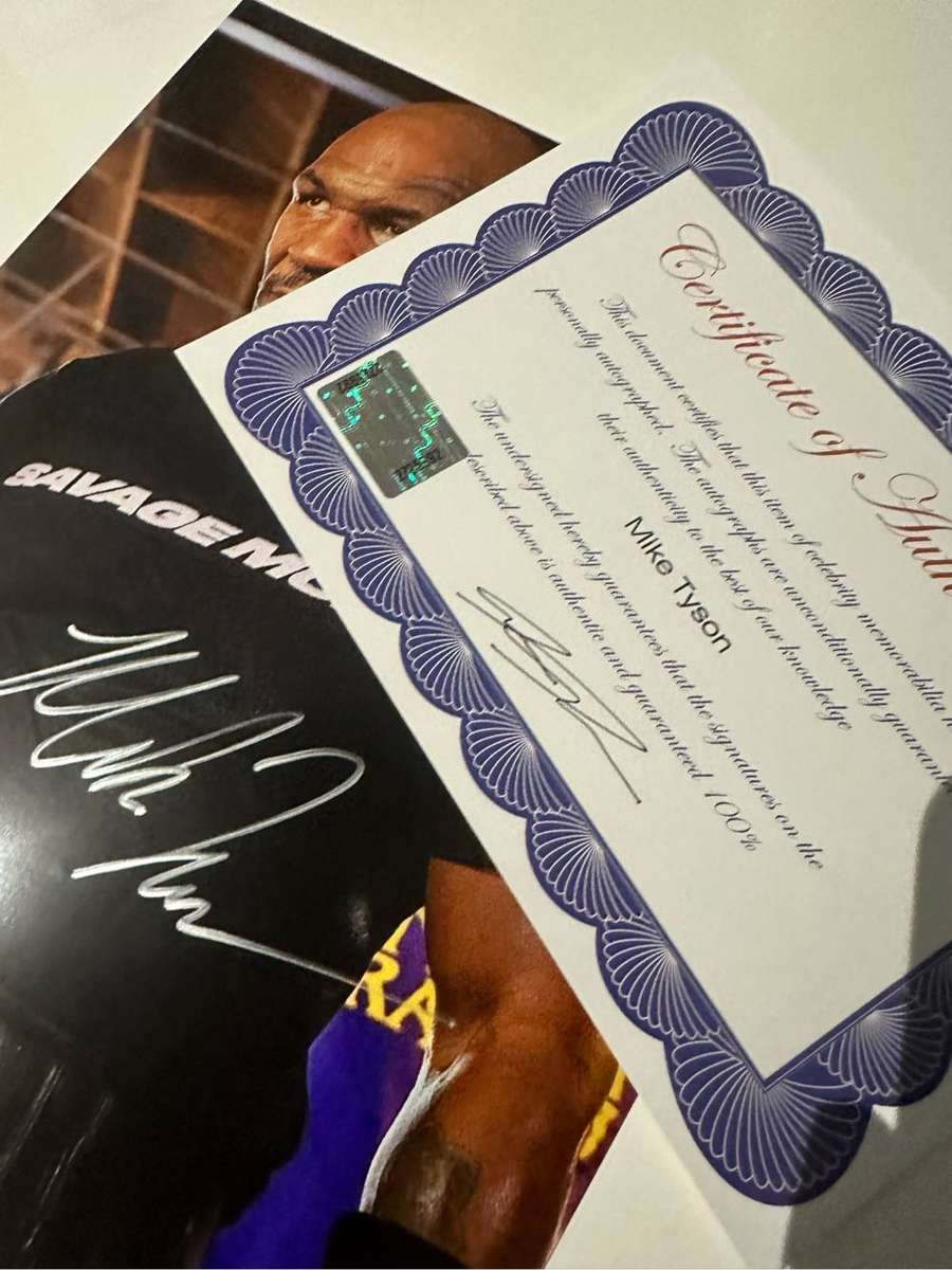 AUTHENTIC AUTOGRAPH BY IRON MIKE TYSON - STUNNING COA