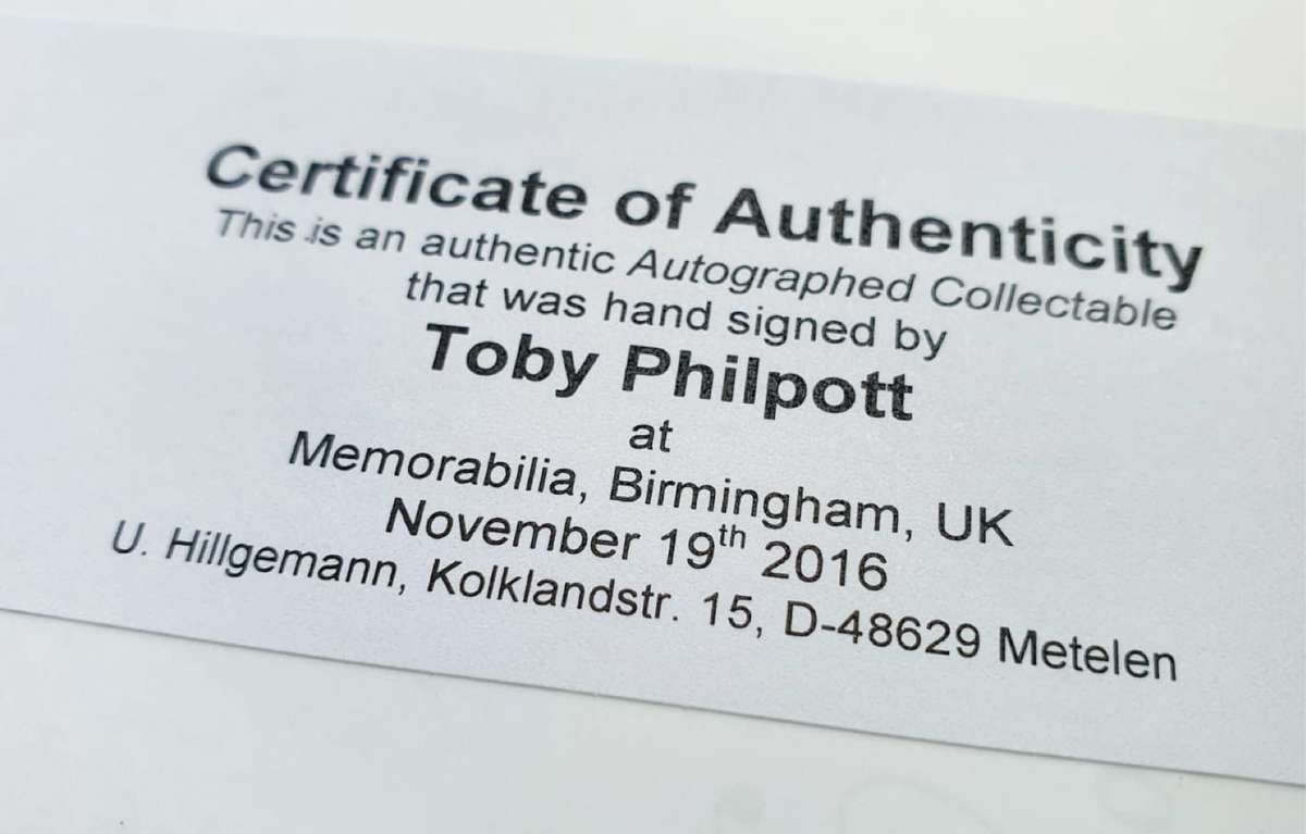 AUTHENTIC AUTOGRAPH BY TOBY PHILPOTT - WITH COA