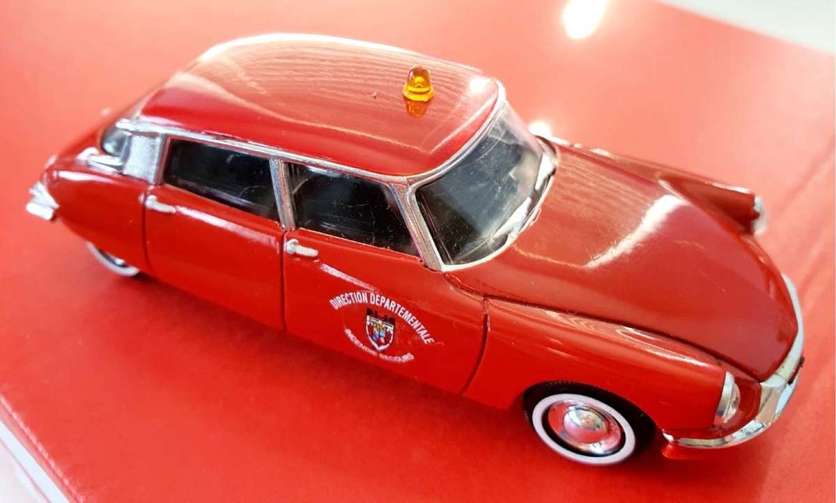 VINTAGE SOLIDO - 1956 CITROEN DS 19 - 1:43 - MADE IN FRANCE
