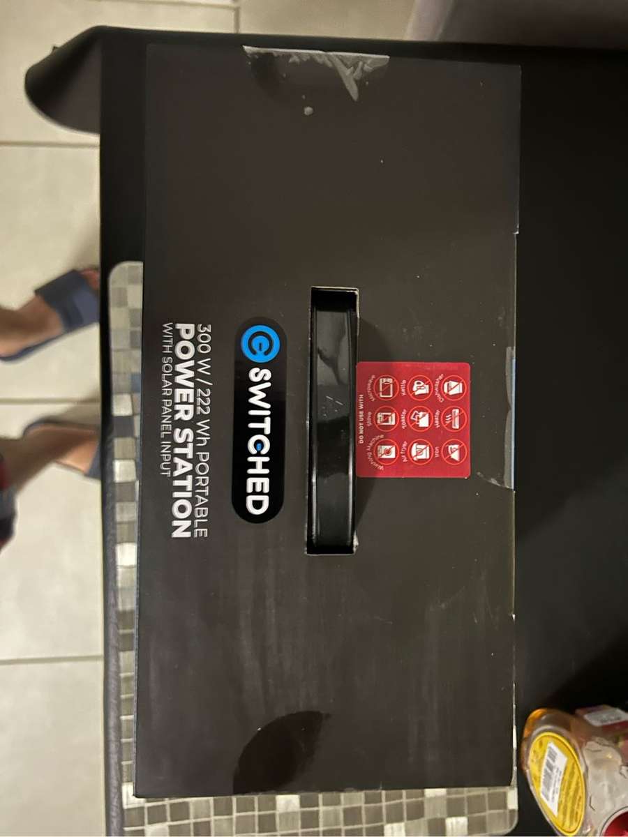 Switched 300W Portable Station (222Wh)