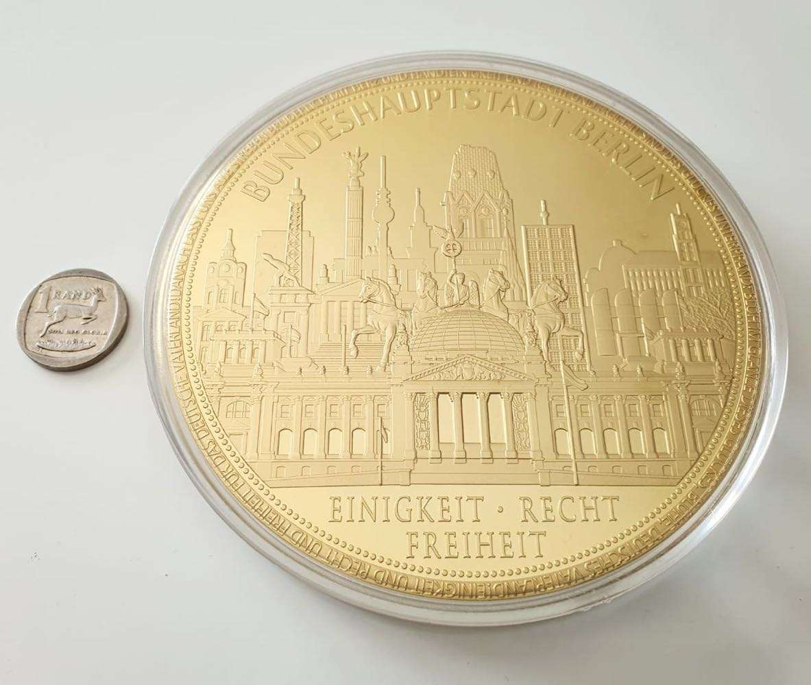 100 mm - GOLD PLATED - COLOR APPLICATION - XXXL `Brandenburger Tor`