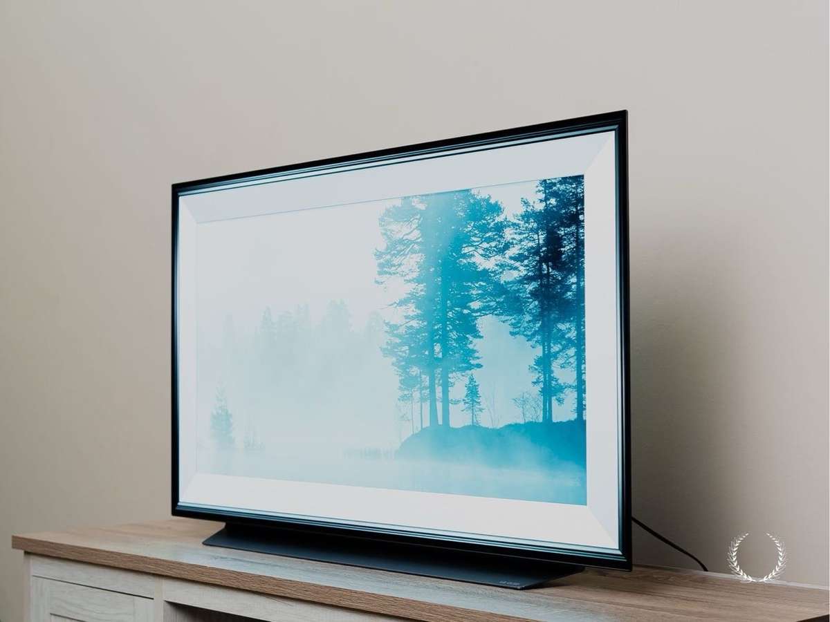 LG OLED 4K/UHD Smart TV C1