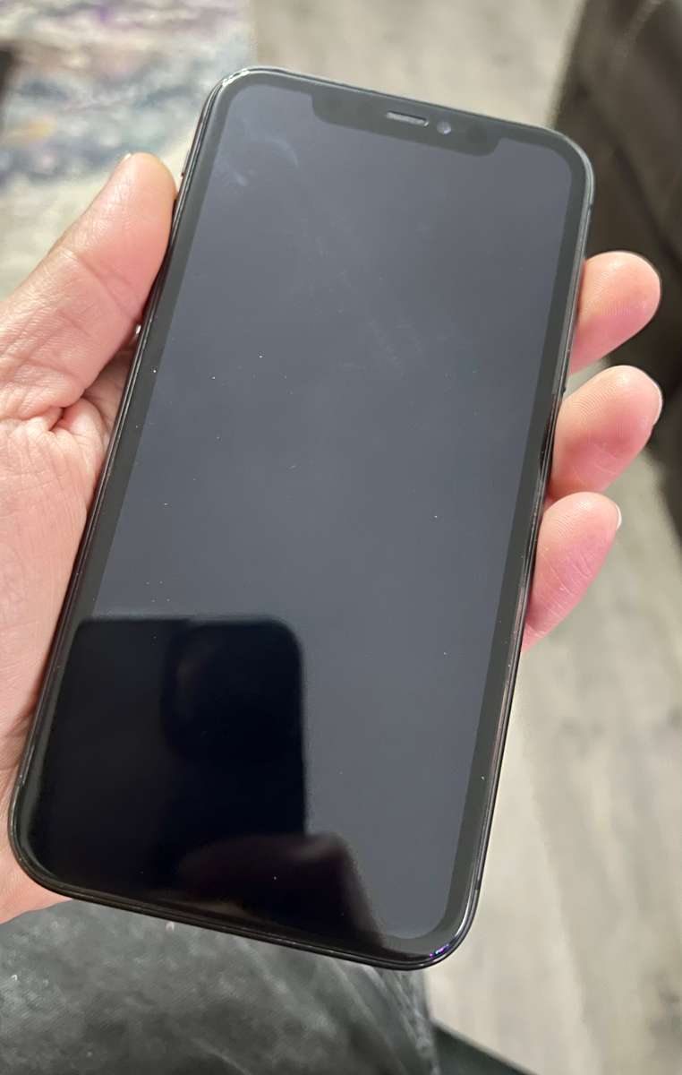 Apple iPhone 11 Please Read