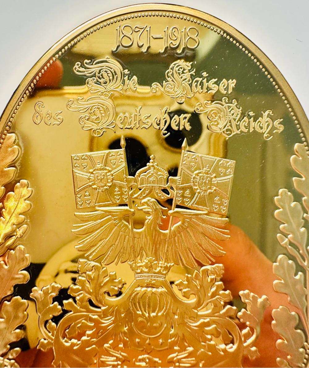 GIANT MEDAL - OVAL - THE 3 EMPORERS OF THE GETMAN REICH - SUPERB ITEM - GOLD PLATED - GEMSTONE DECOR
