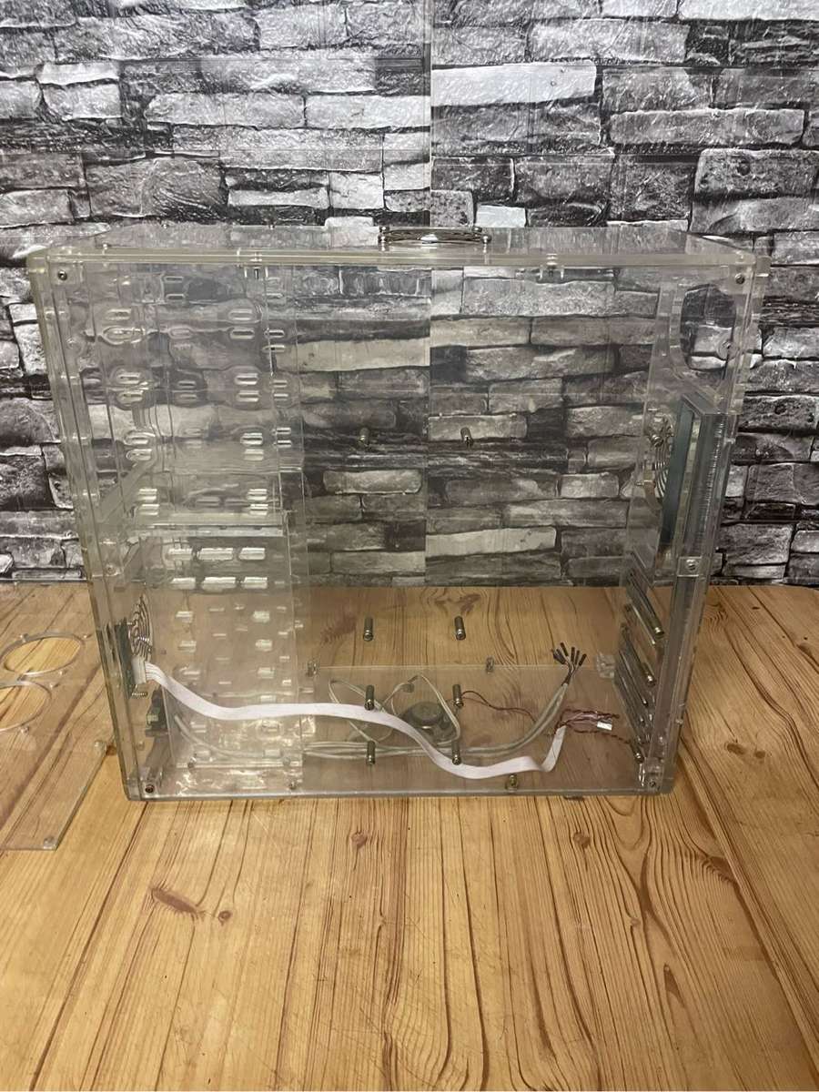 Perspex Computer Case**Super Rare**ATX Case**Not perfect