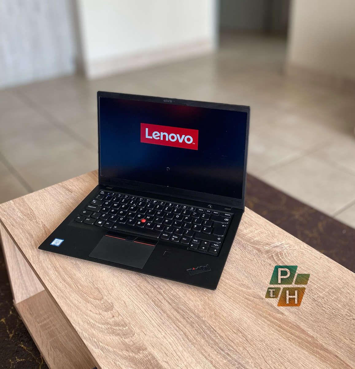 Lenovo ThinkPad X1 Carbon, Core i5vPro 8th  Gen