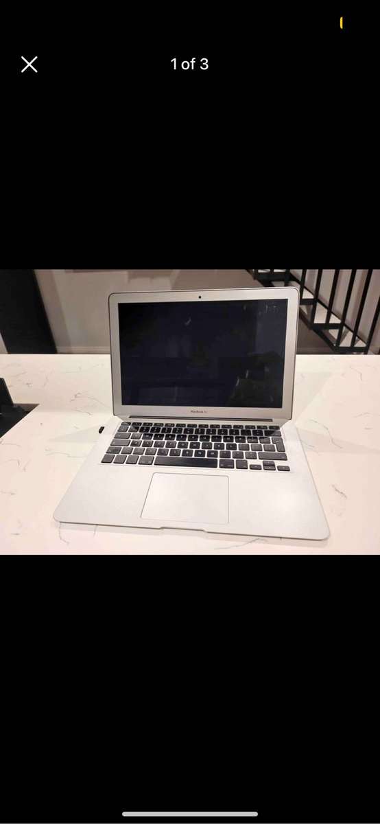 MacBook Air ,A1466 (128GB)
