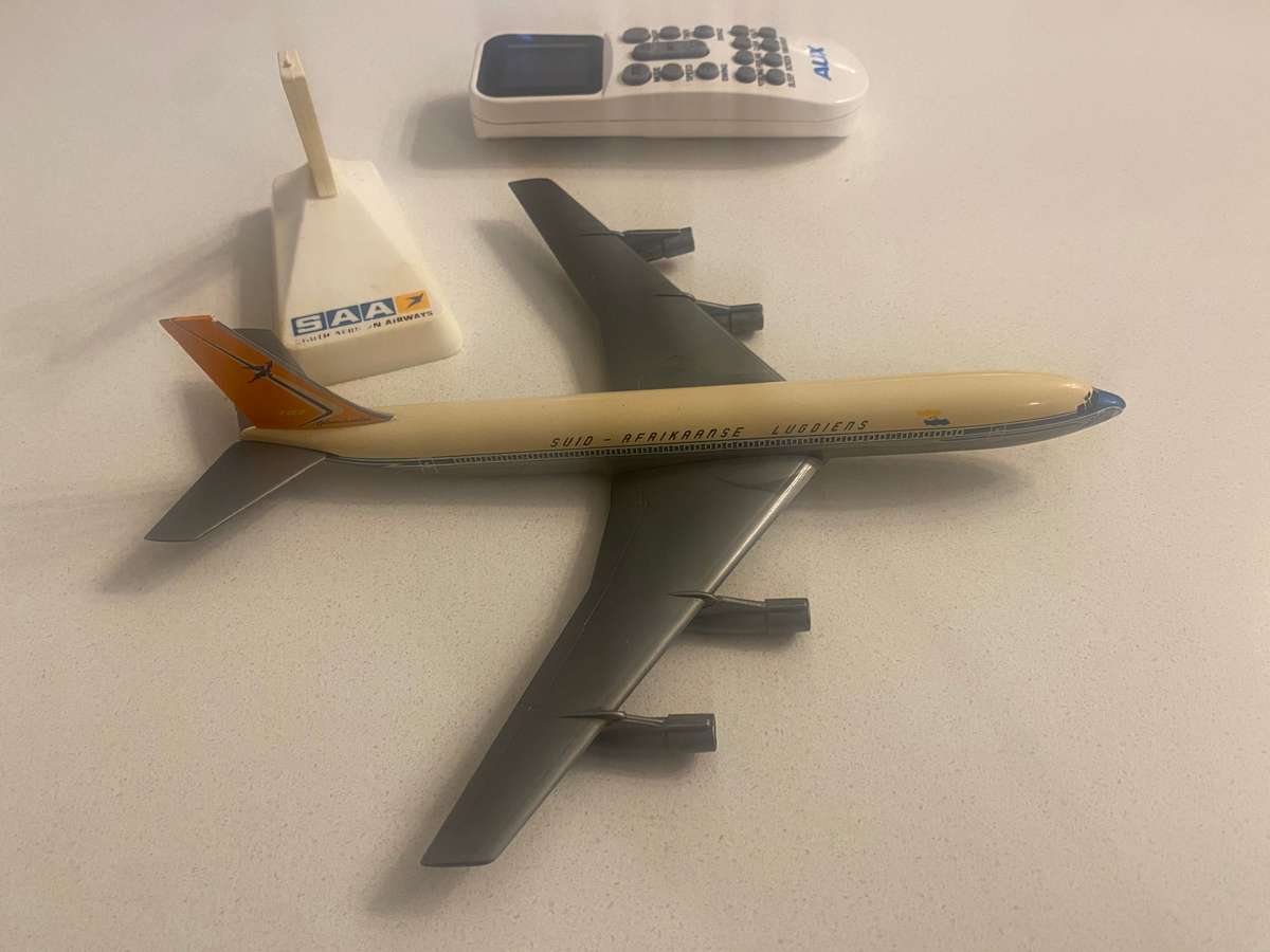 SAA/SAL model airplane Boeing 707
