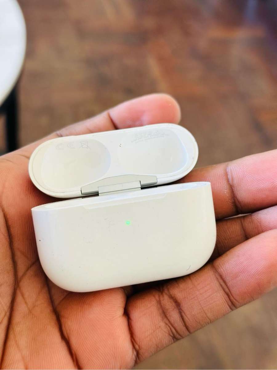 Apple AirPods Pro 1st Gen