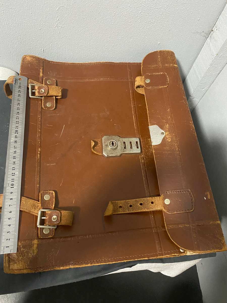 Rare: Vintage Genuine Leather Briefcase