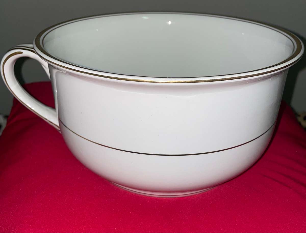 Vintage Sale - Chamber Pot - Ashworth Bros England