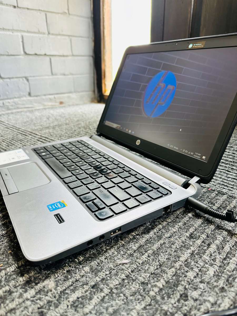HP ProBook 430 G3 13.3` Intel Core i3 Notebook 4GB Ram 500GB HDD + 65W HP charger