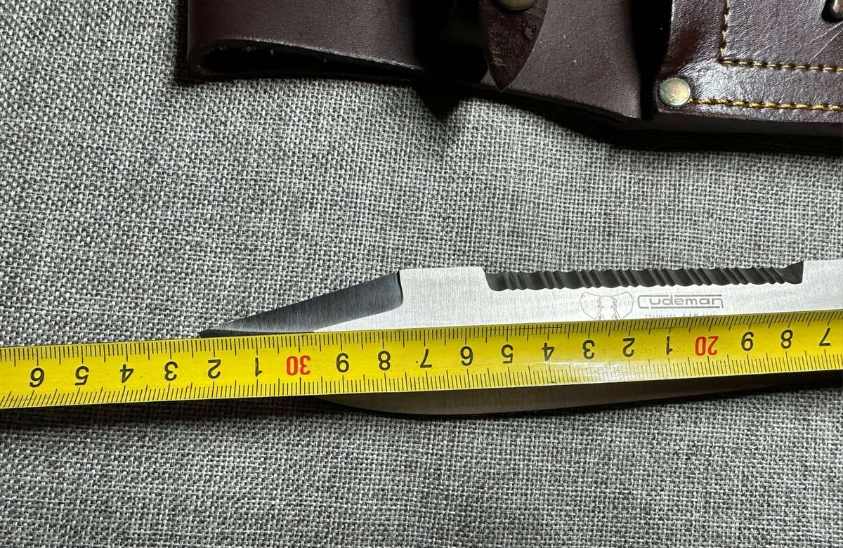 Cudeman large hunting knife