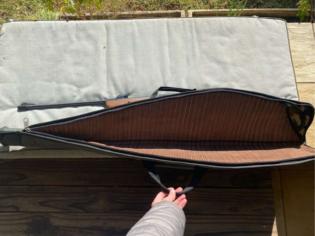 Gamo Hunter 440 Air Rifle with Luxury Carry Case