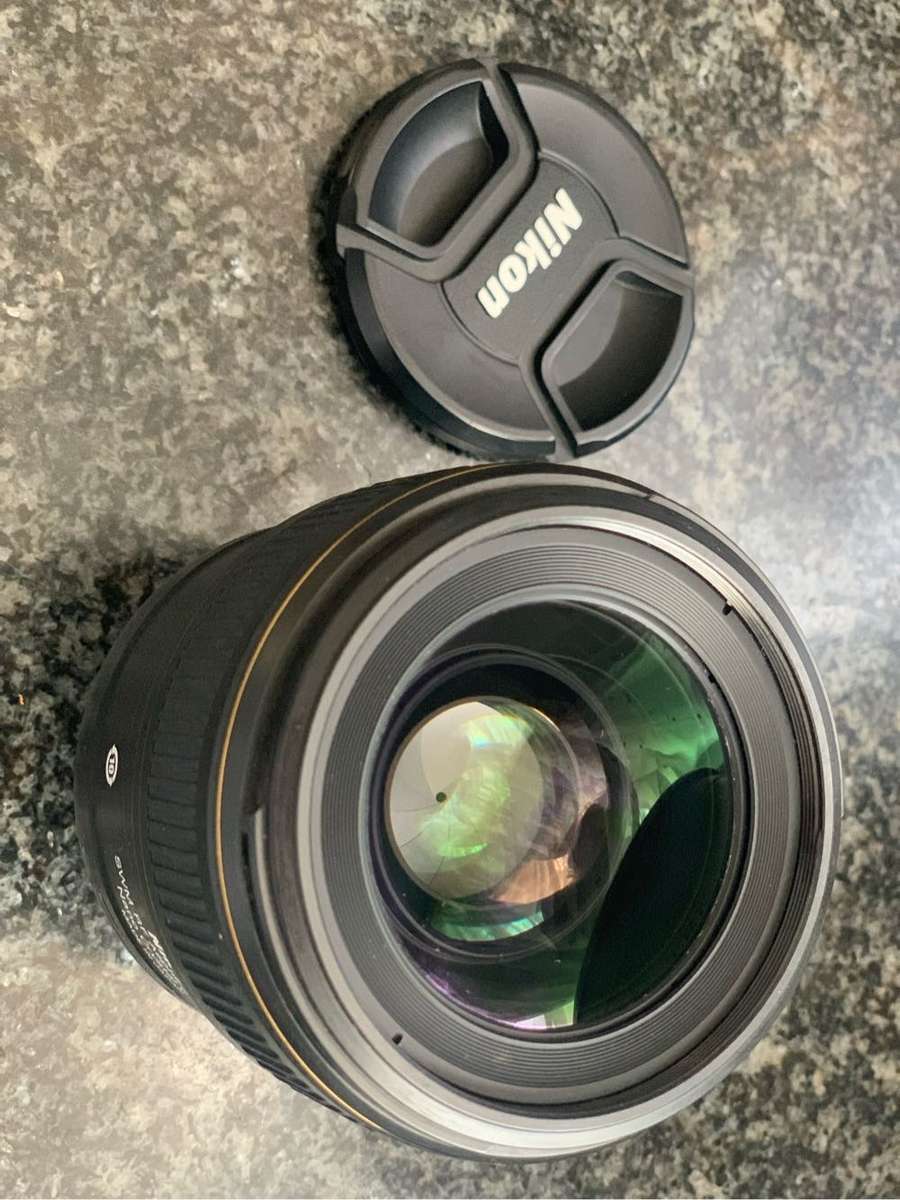 Nikon 35mm f/1.4G AF-S Lens (Like New w/ Original Packaging) Worth R35000!!!