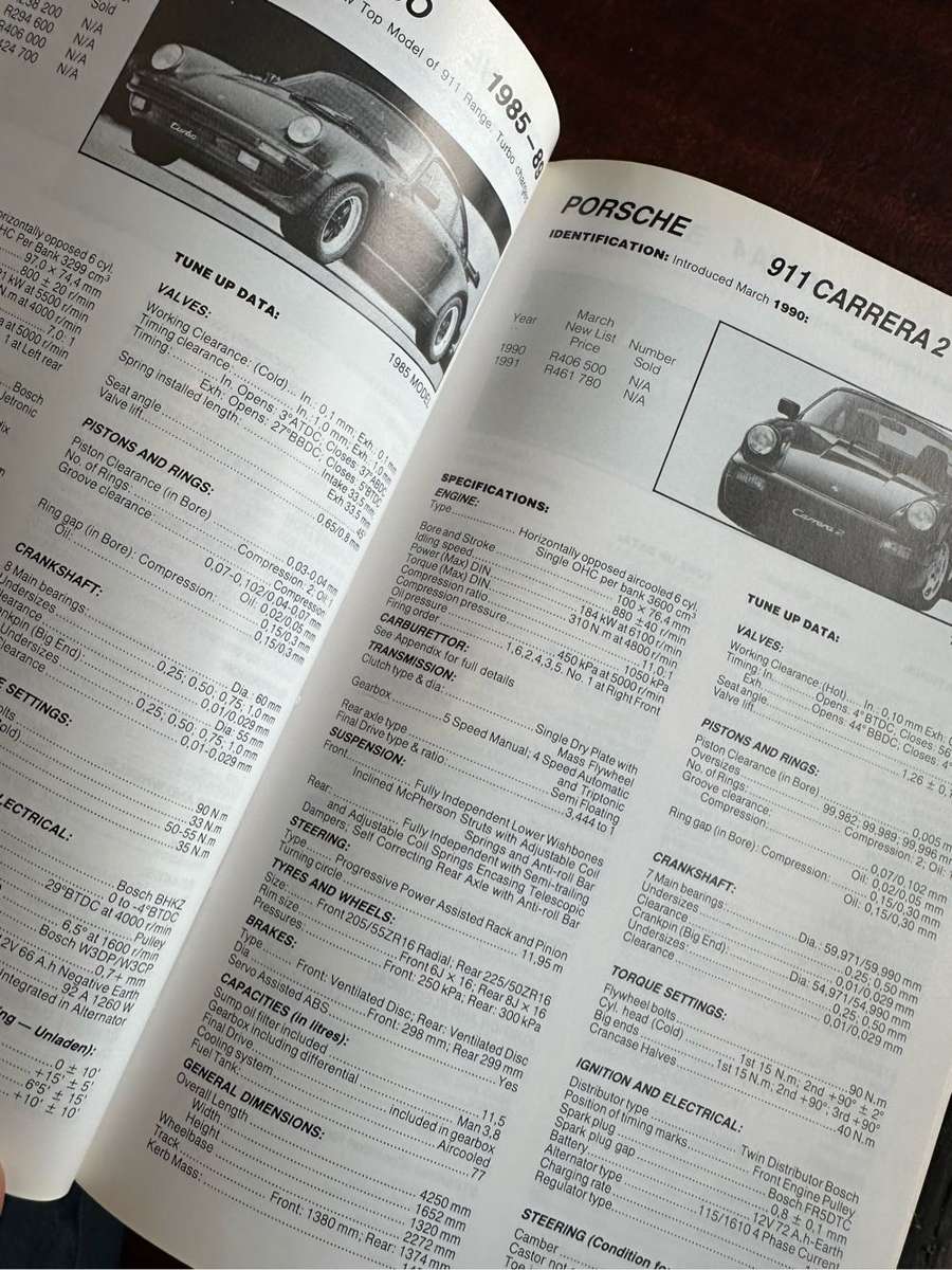 Auto Data Digest 92 / 93 book