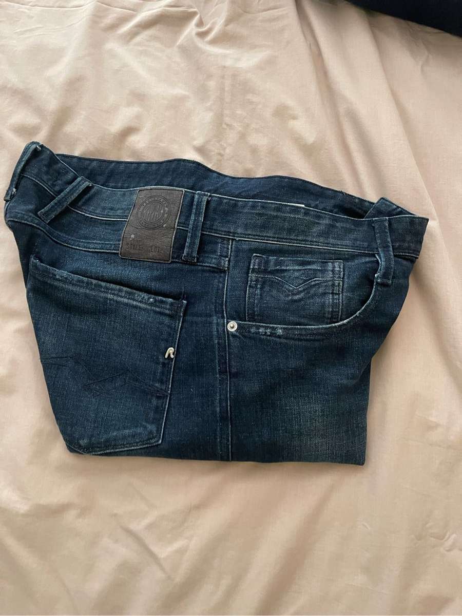 Replay anbass dark blue jeans size 32 medium great condition