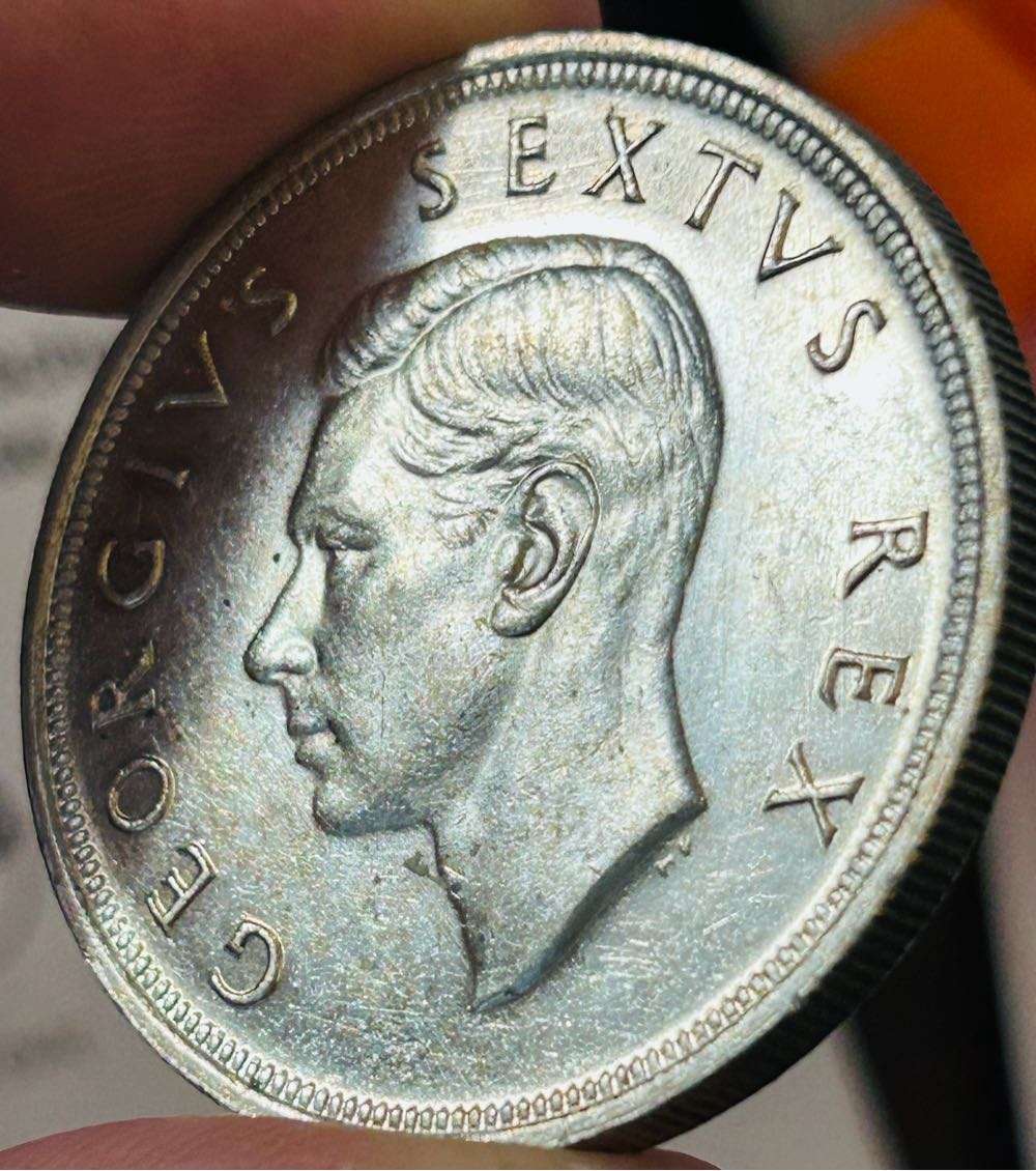 1952 COMMEMORATIVE 5 SHILLING IN EXCEPTIONAL CONDITION AND DETAIL