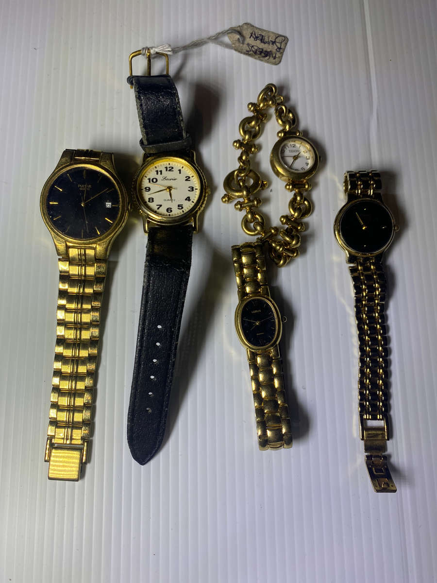 Multiple Old watches