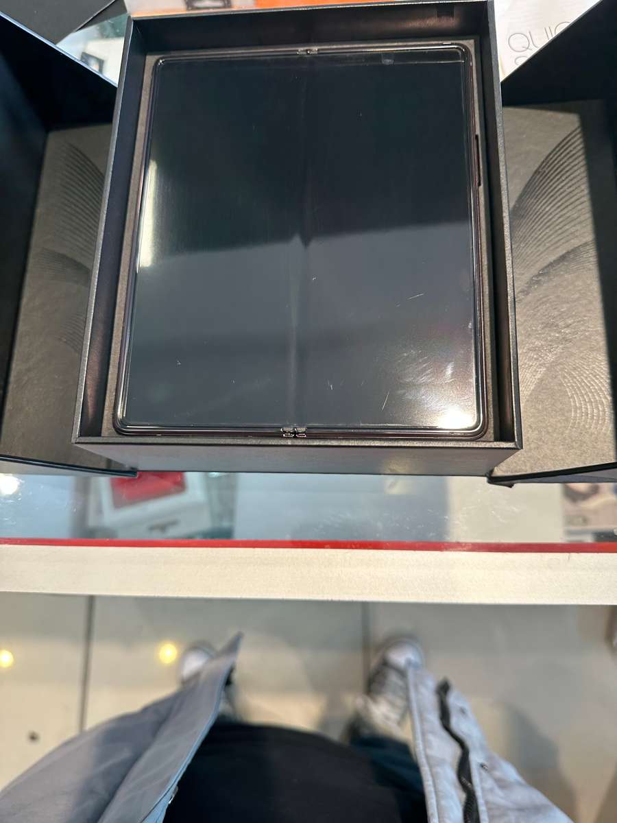 Samsung Z Fold 2 5G 256Gb Used Like New