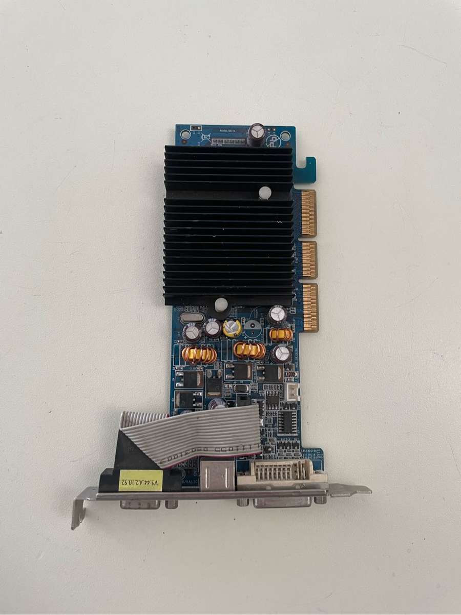 Rare AGP PNY Nvidia Geforce 6200 DDR2 256MB Graphics Card**Tested display only**