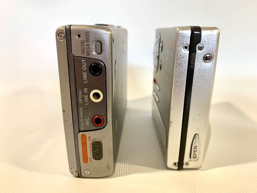 Sony Walkman Bundle (parts / repair)