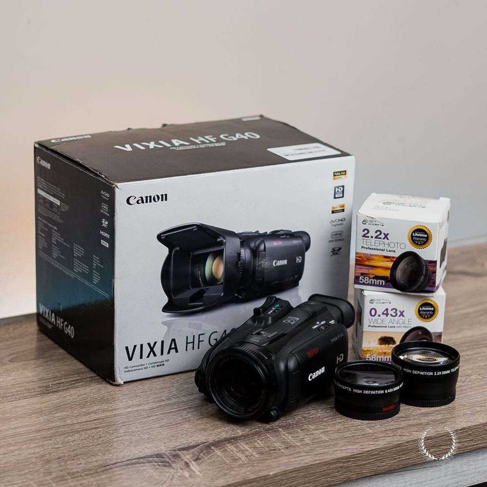 Canon VIXIA HF G40 Bundle