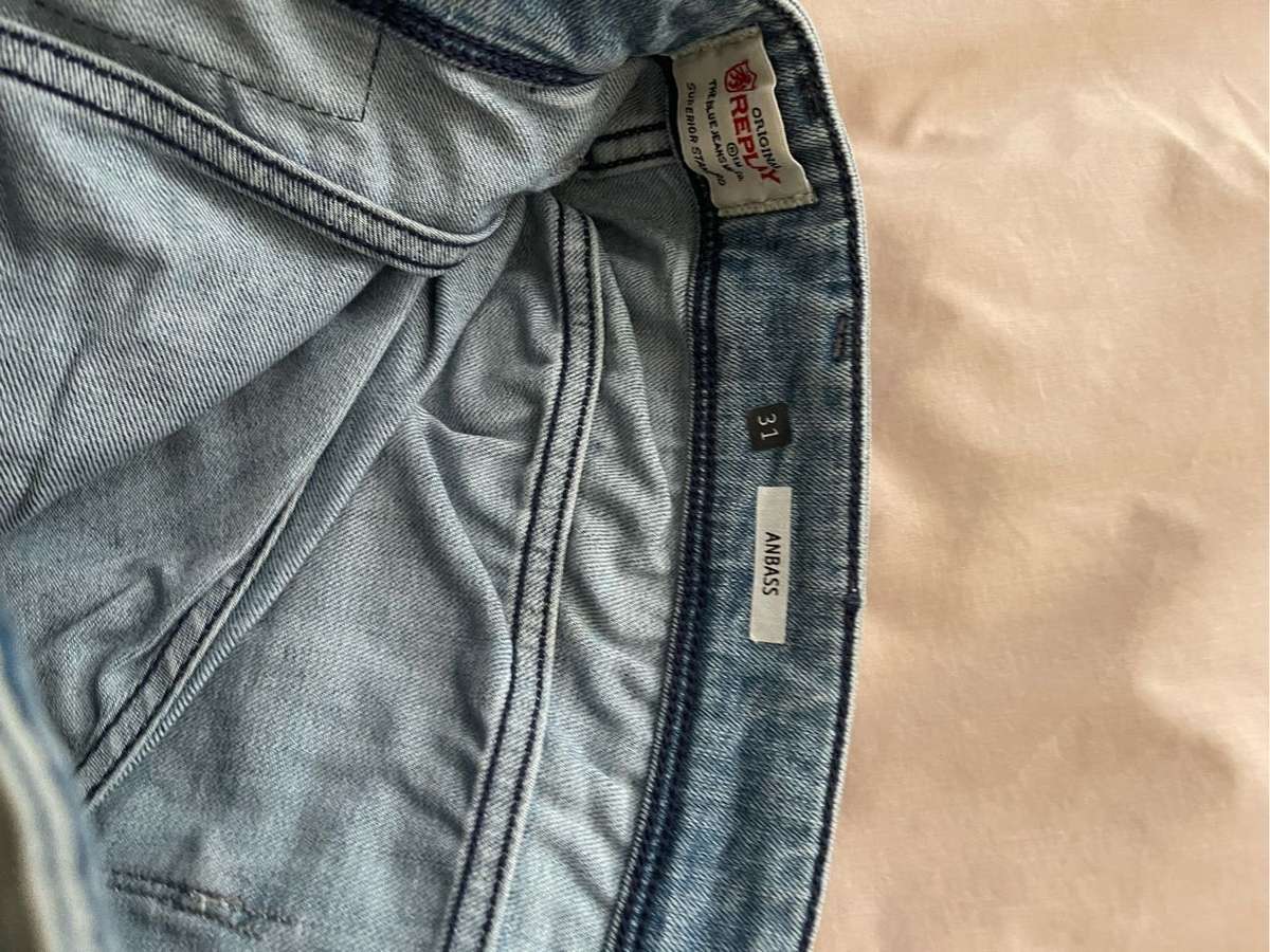 Replay light blue jeans medium size 31 anbass great condition