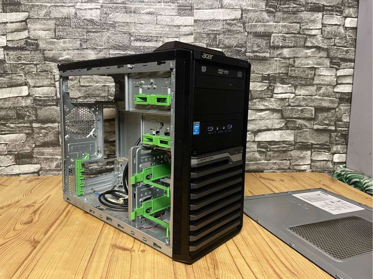 Acer Veriton M-ATX Case**DvD rom included**Empty Case