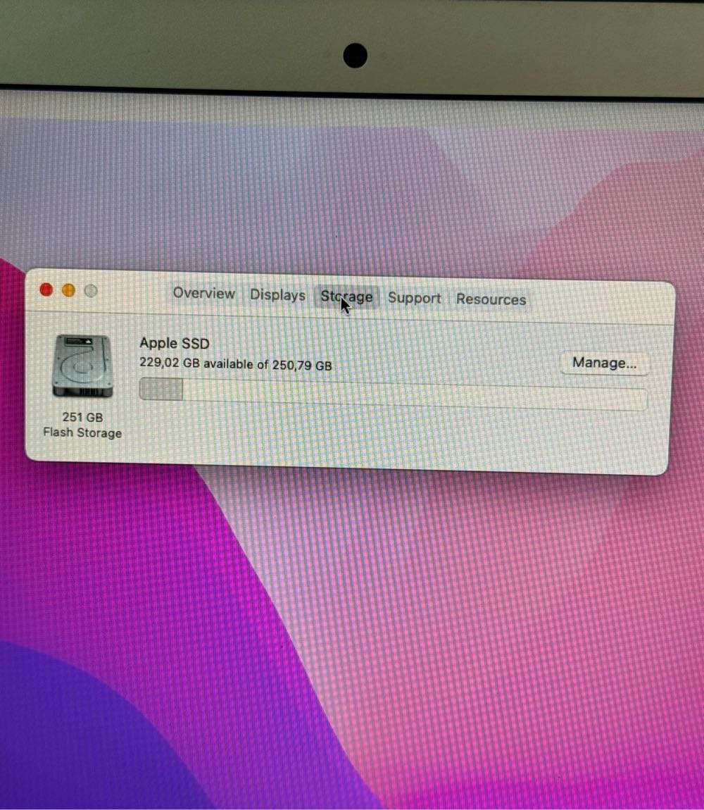 MacBook Air (13-inch, 2017)