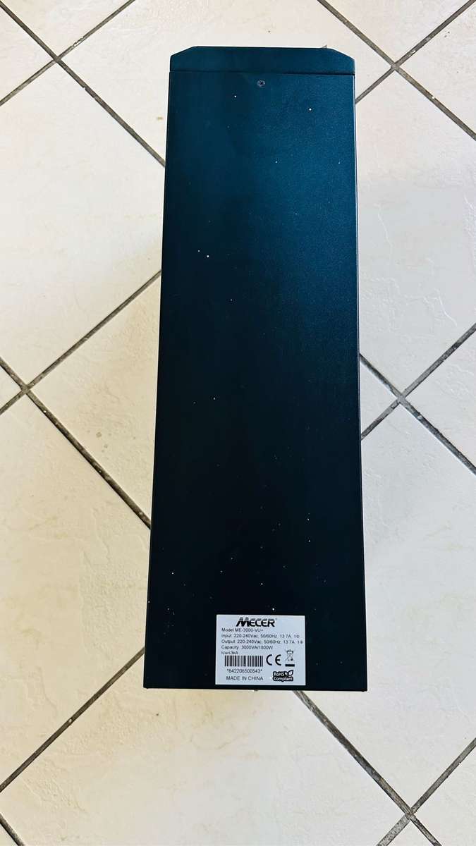 Mecer 3000VA (3000VA/1800W) Line Interactive/Off-Line UPS