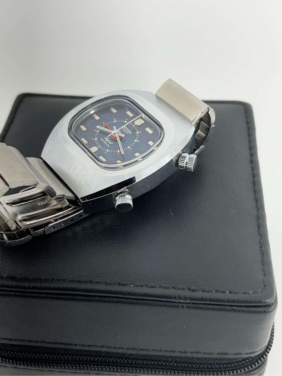 Sicura Signal vintage alarm watch