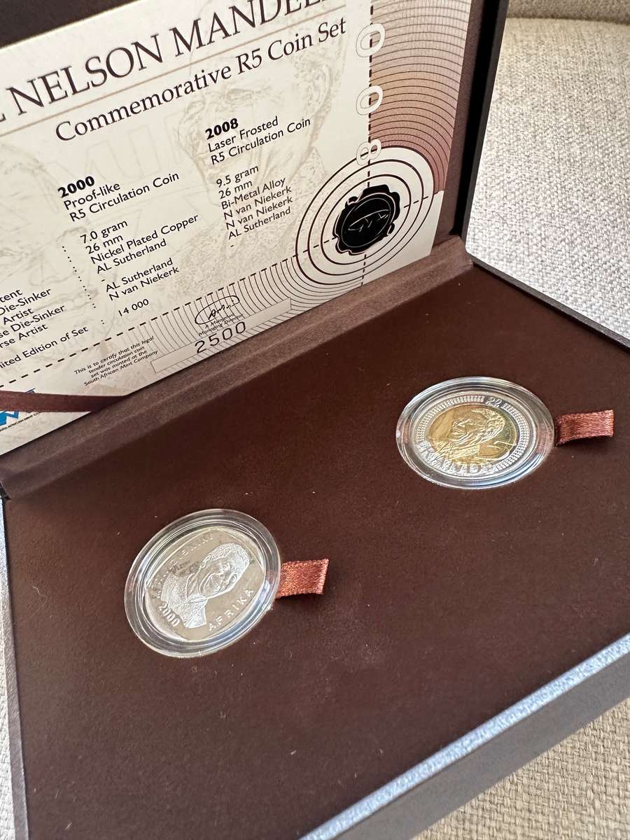 Mandela commemorative R5 set
