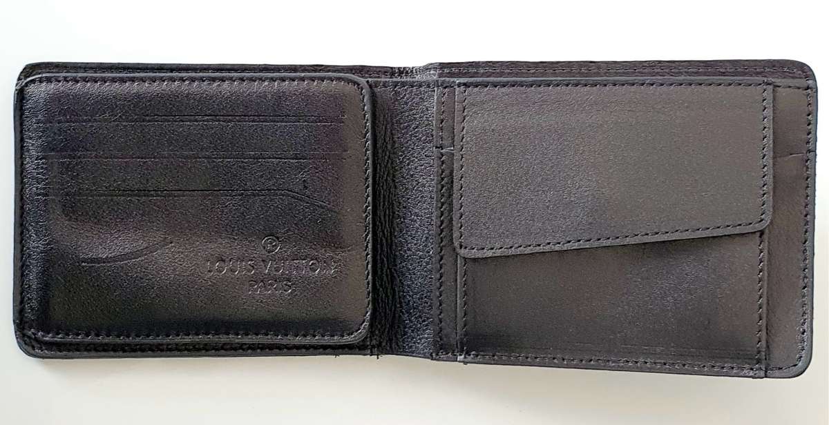 BLACK LOUIS VUITTON BRANDED LEATHER LIKE WALLET