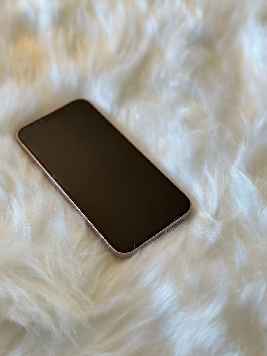 iPhone 13 256gb Light Pink