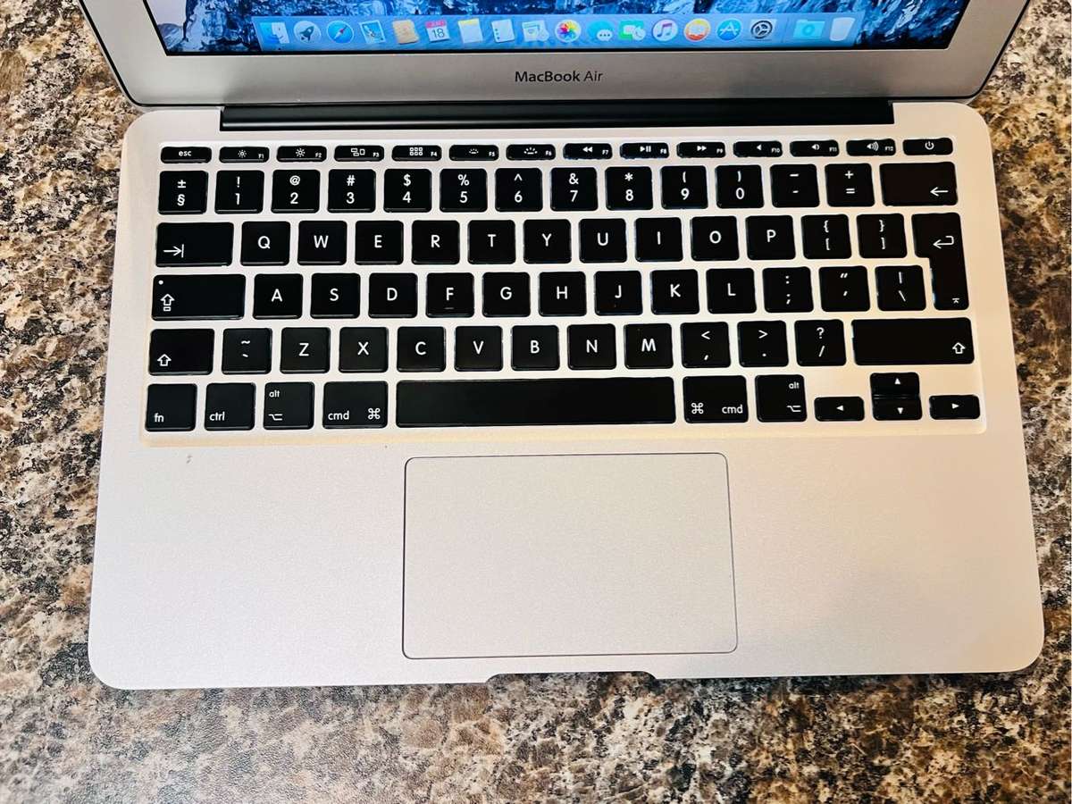 MacBook